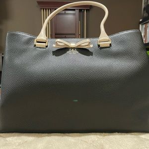 Large Kate Spade bag with bow